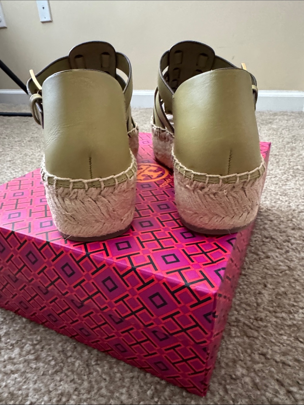 NEW Tory Burch Fisherman Flatform Espadrilles, size 8 - Picture 4 of 6
